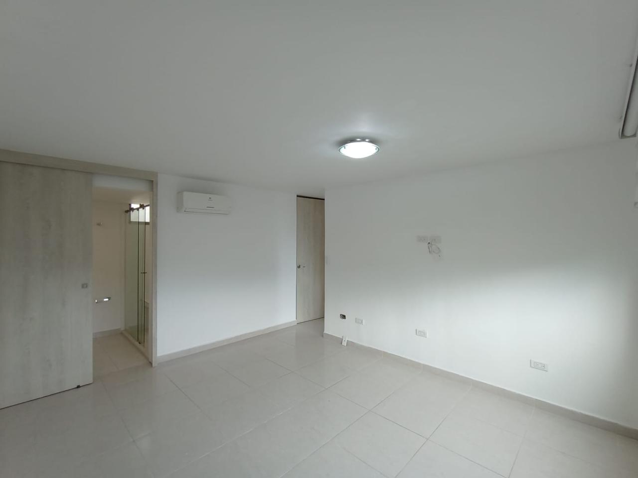 Apartamento en venta en Loma de los Bernal