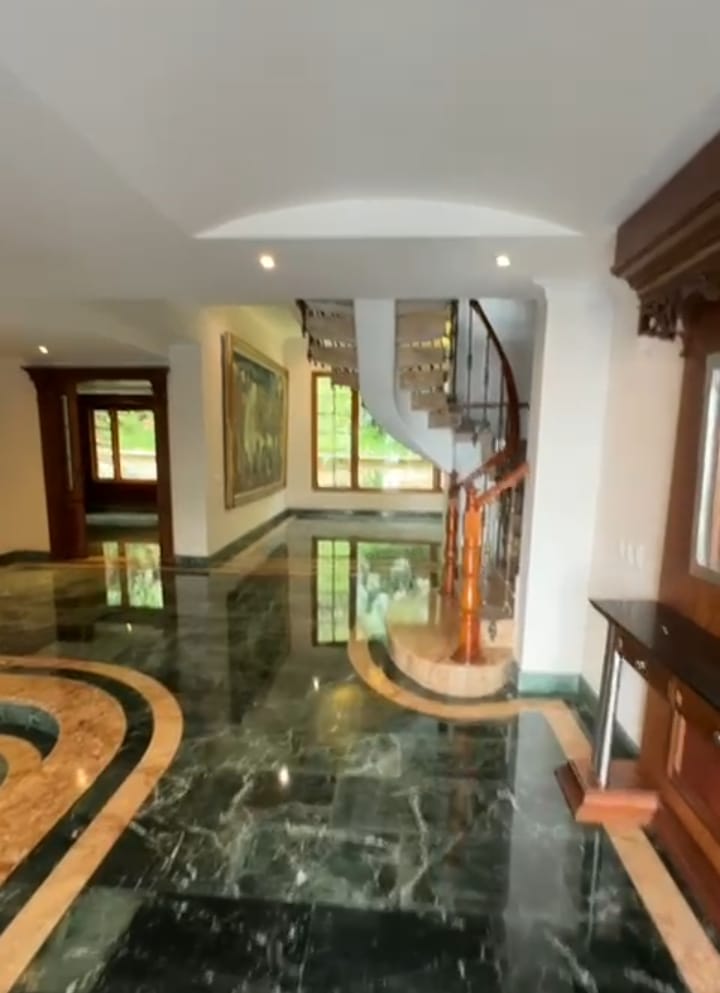 Casa en Venta La Calera El Poblado Medellin