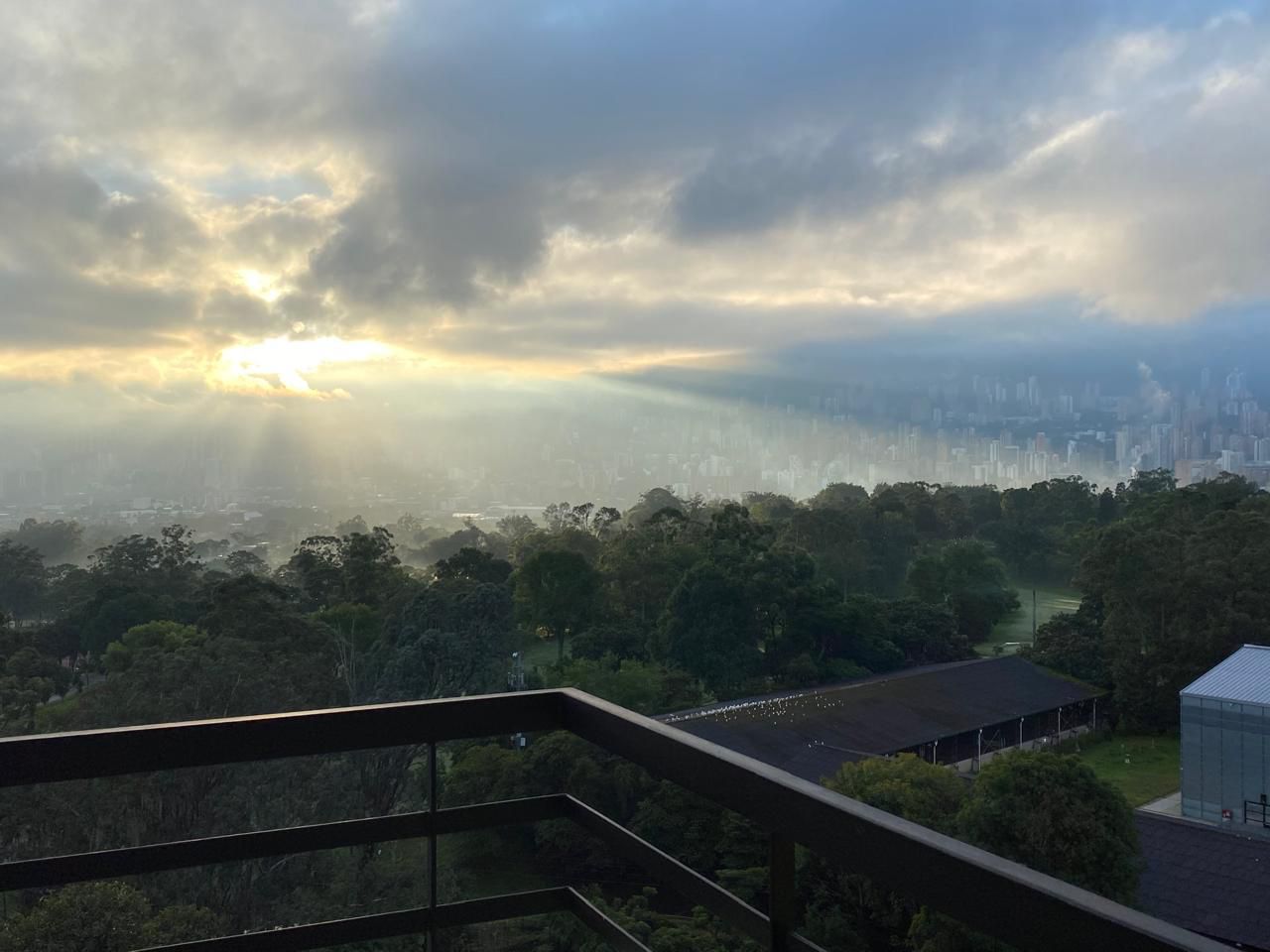 VENDO ESPECTACULAR APARTAMENTO EN LA MOTA