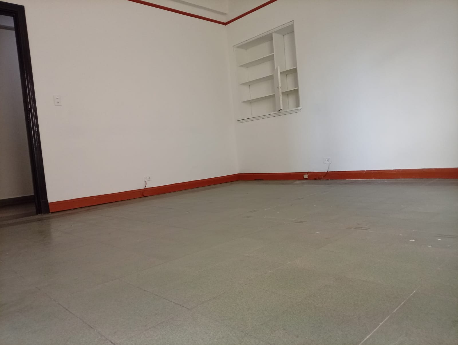 Venta de oficina en La Calendaria en todo el corazón de Medellín