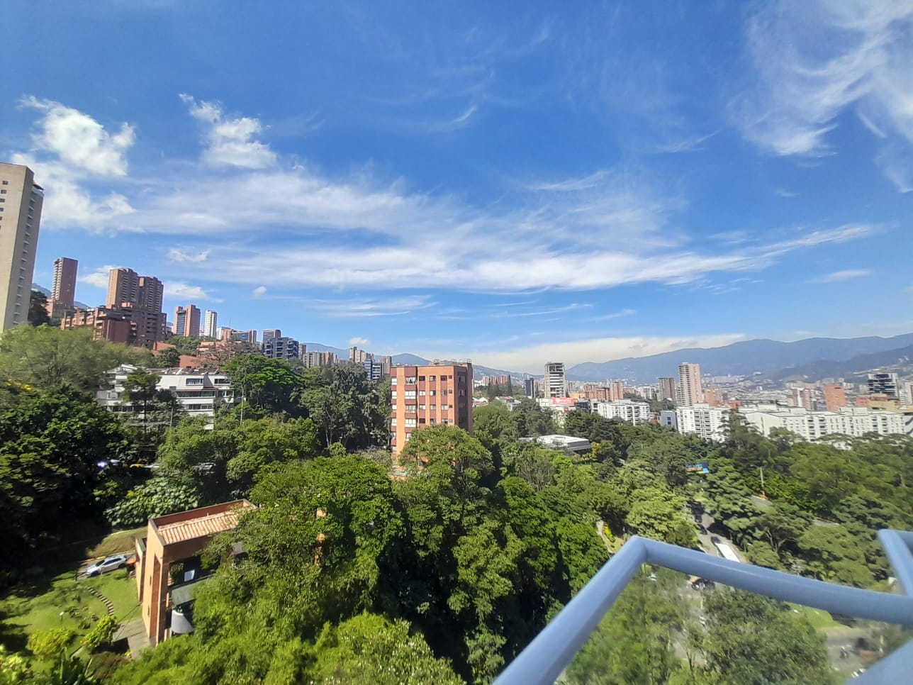Penthouse en arriendo en el Poblado - Medellín