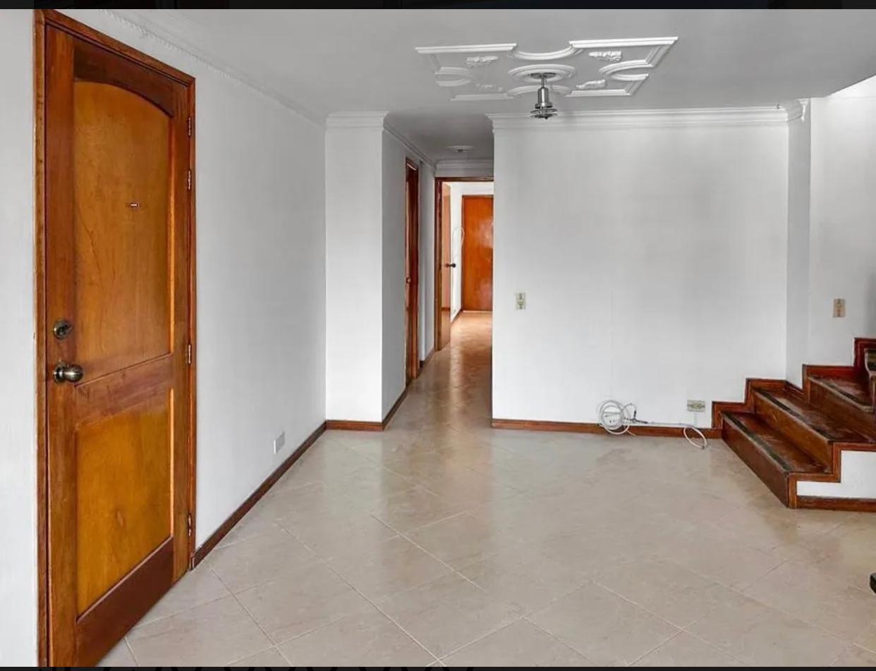 Apartamento Duplex en Venta en San Joaquin Laureles Medellin