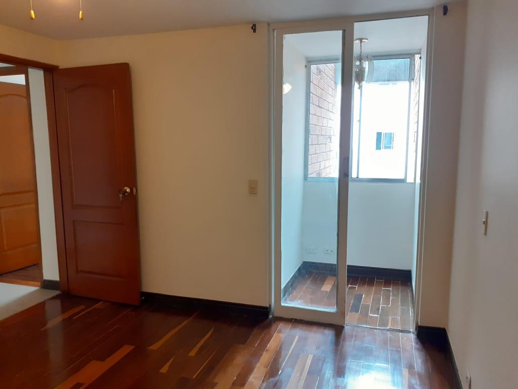 Apartamento para venta en laureles, medellin