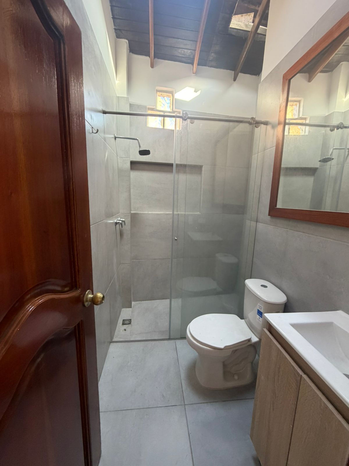Apartamento para arriendo en Laureles avenida Nutibara