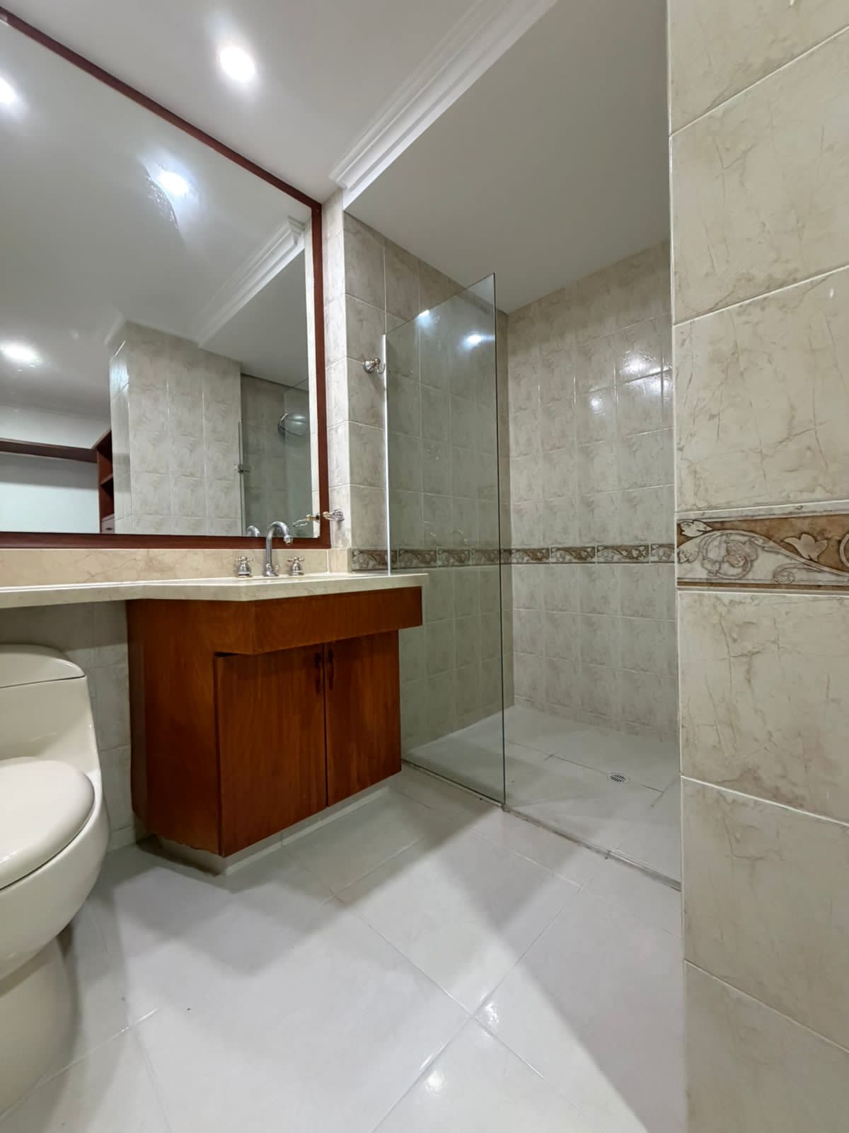 APARTAMENTO EN VENTA LOS BERNAL