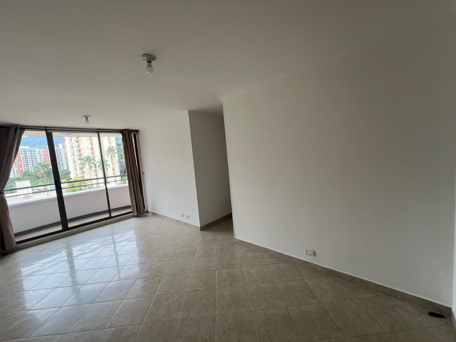 Apartamento en venta Medellín  Loma de los Bernal