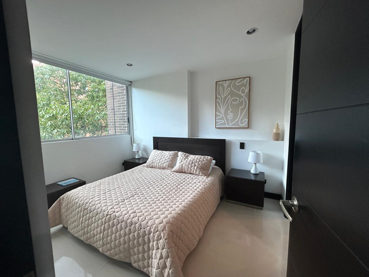 Apartamento AMOBLADO para la venta en Medellín Loma de Alejandría