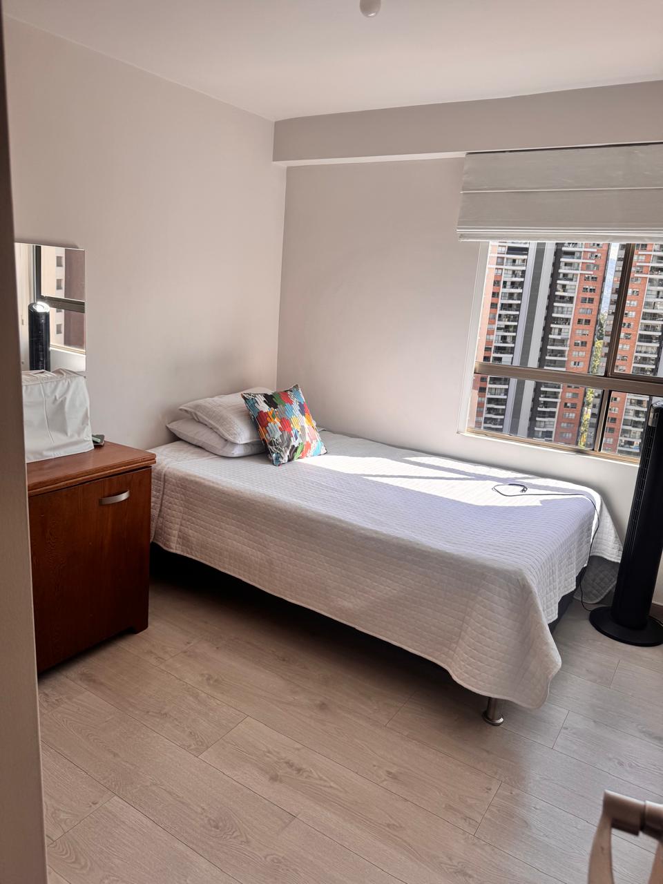 Apartamento para la venta en la loma de los bernal