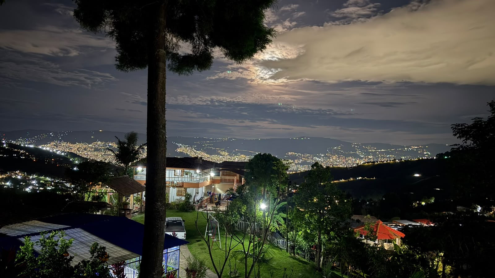 Hostal  o finca de recreo en arriendo San Cristobal tunel de Occidente