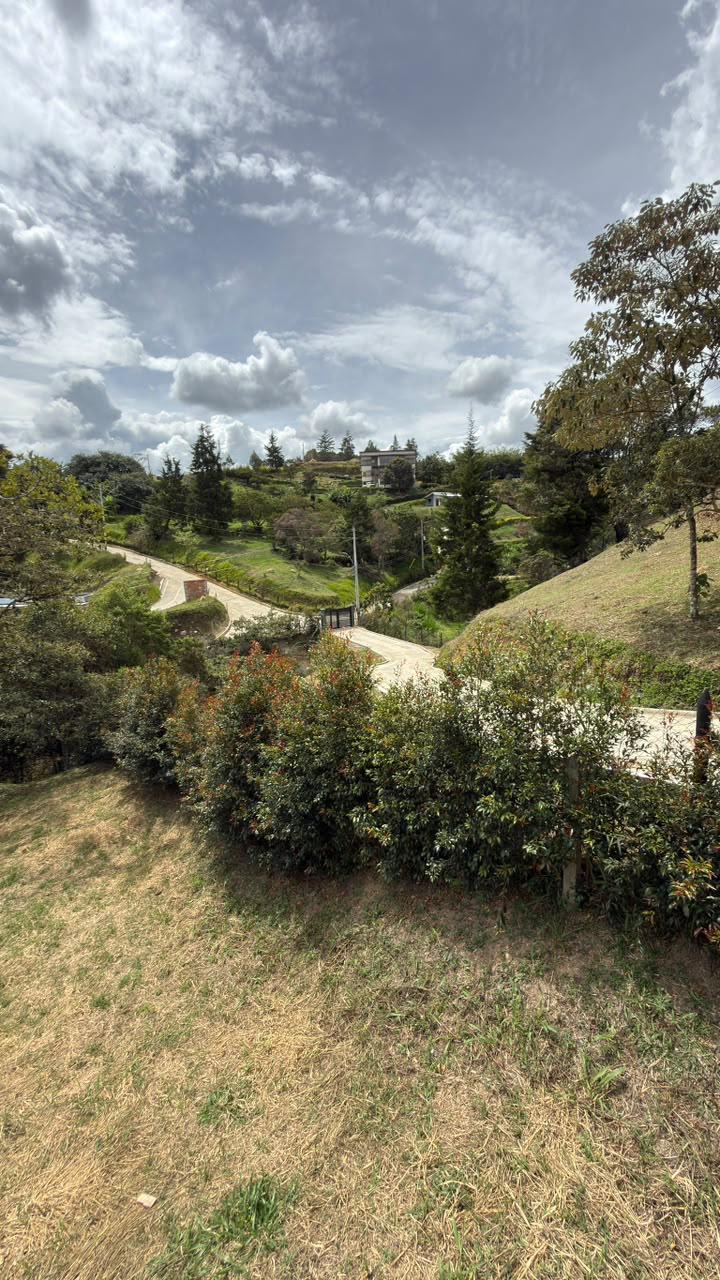 LOTE EN VENTA – PARCELACIÓN PIEDRAS BLANCAS