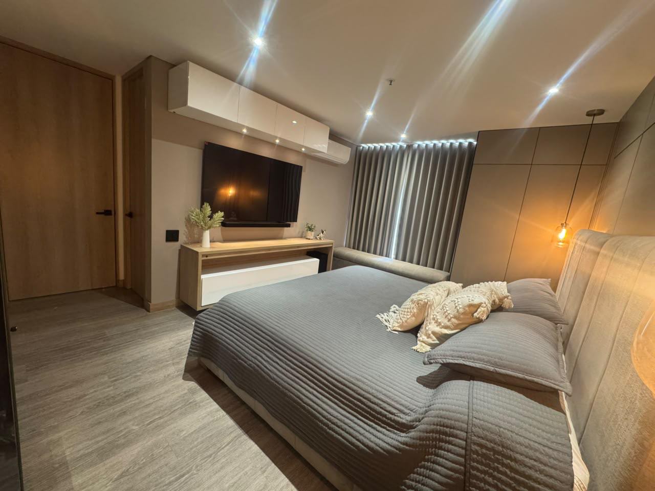 Apartamento remodelado en venta Los Balsos – 125 m² + domótica