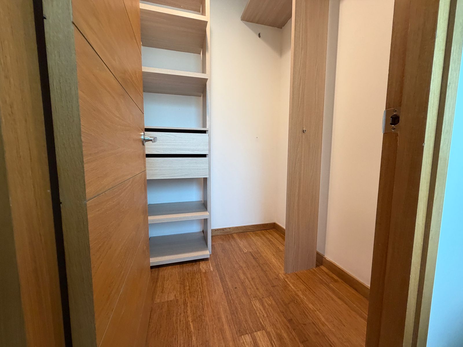 Apartamento en venta Medellin Poblado los Balsos