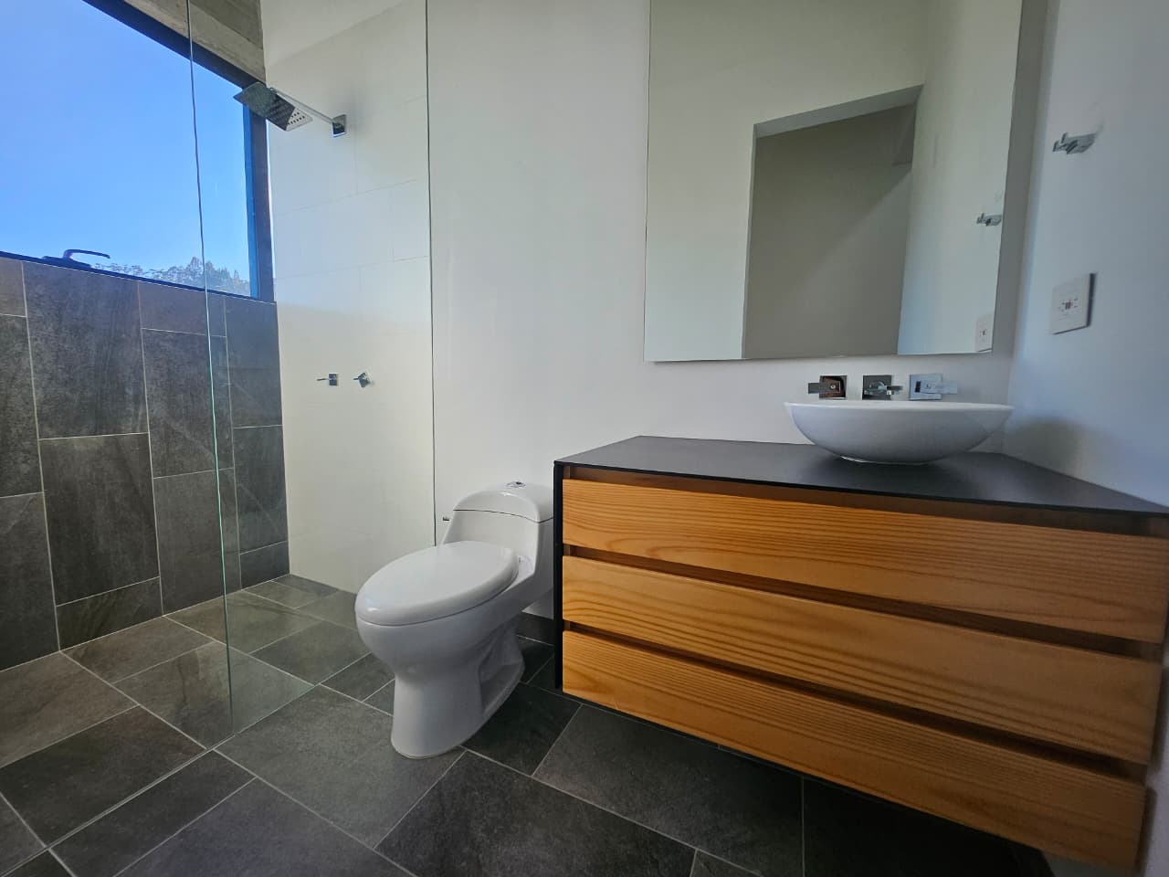 Casa para arriendo en Envigado Loma del Escobero