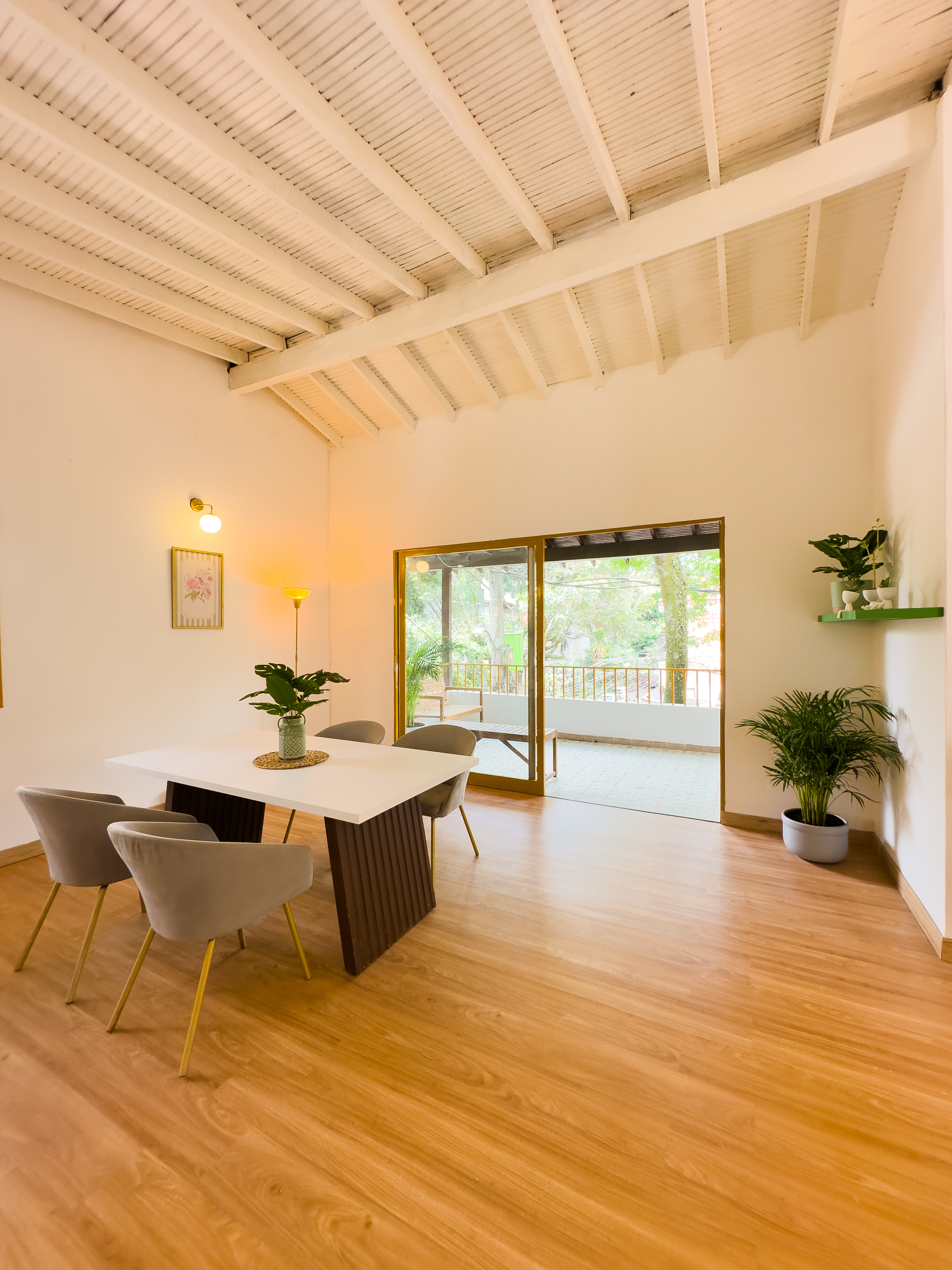 Casa en venta - comercial o residencial en Santa Lucia - Medellin