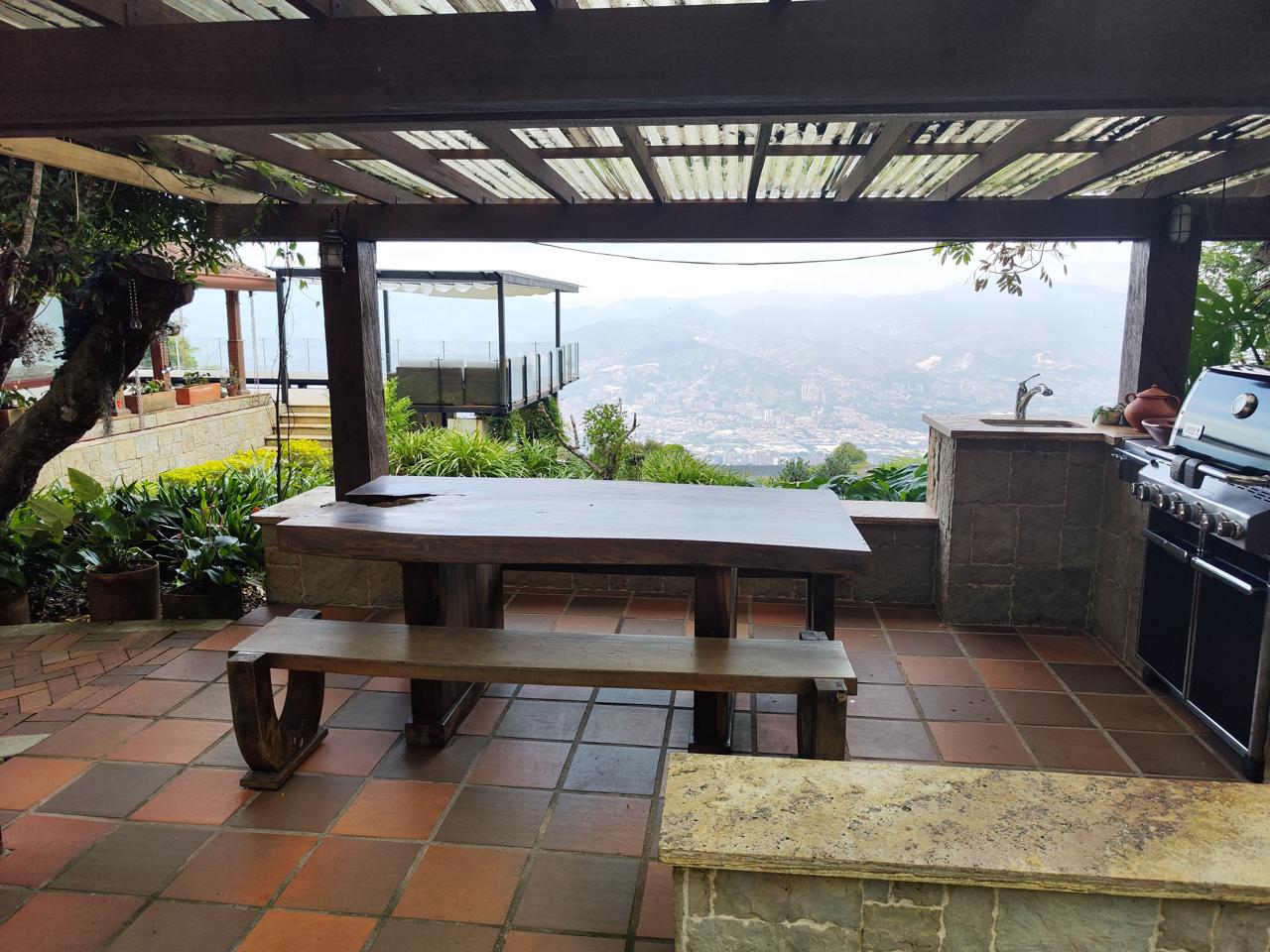Casa en venta en las Palmas Medellin