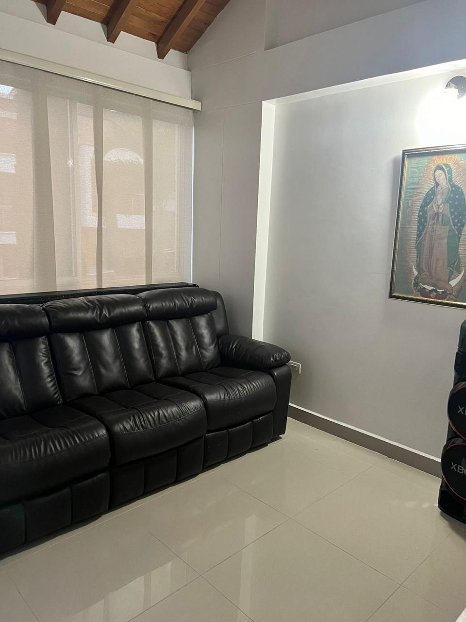 Casa para la venta en La Estrella Cerca del Parque - Antioquia