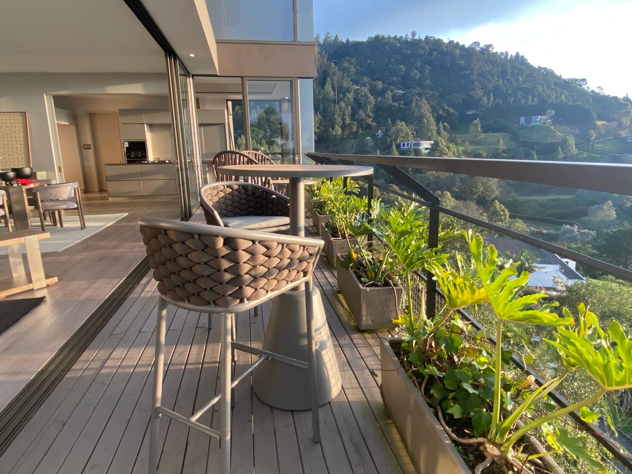 Casa en venta para estrenar en las Palmas Medellin