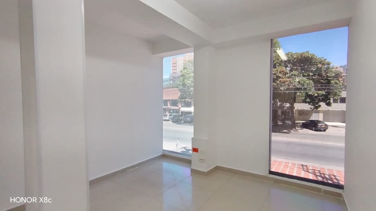 Casa comercial para arriendo en La 80 Estadio