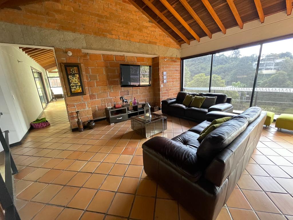 VENTA DE CASA SABANETA ANTIOQUIA.