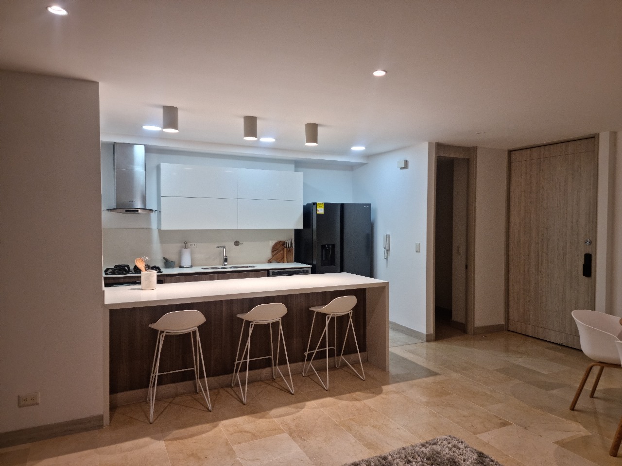 Apartamento amoblado para arriendo sector Lalinde Poblado - Medellín
