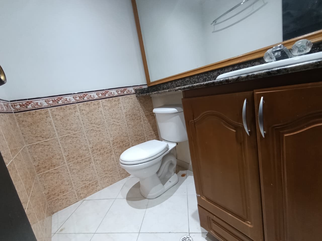 Apartamento en arriendo en Loma de los Bernal Medellín