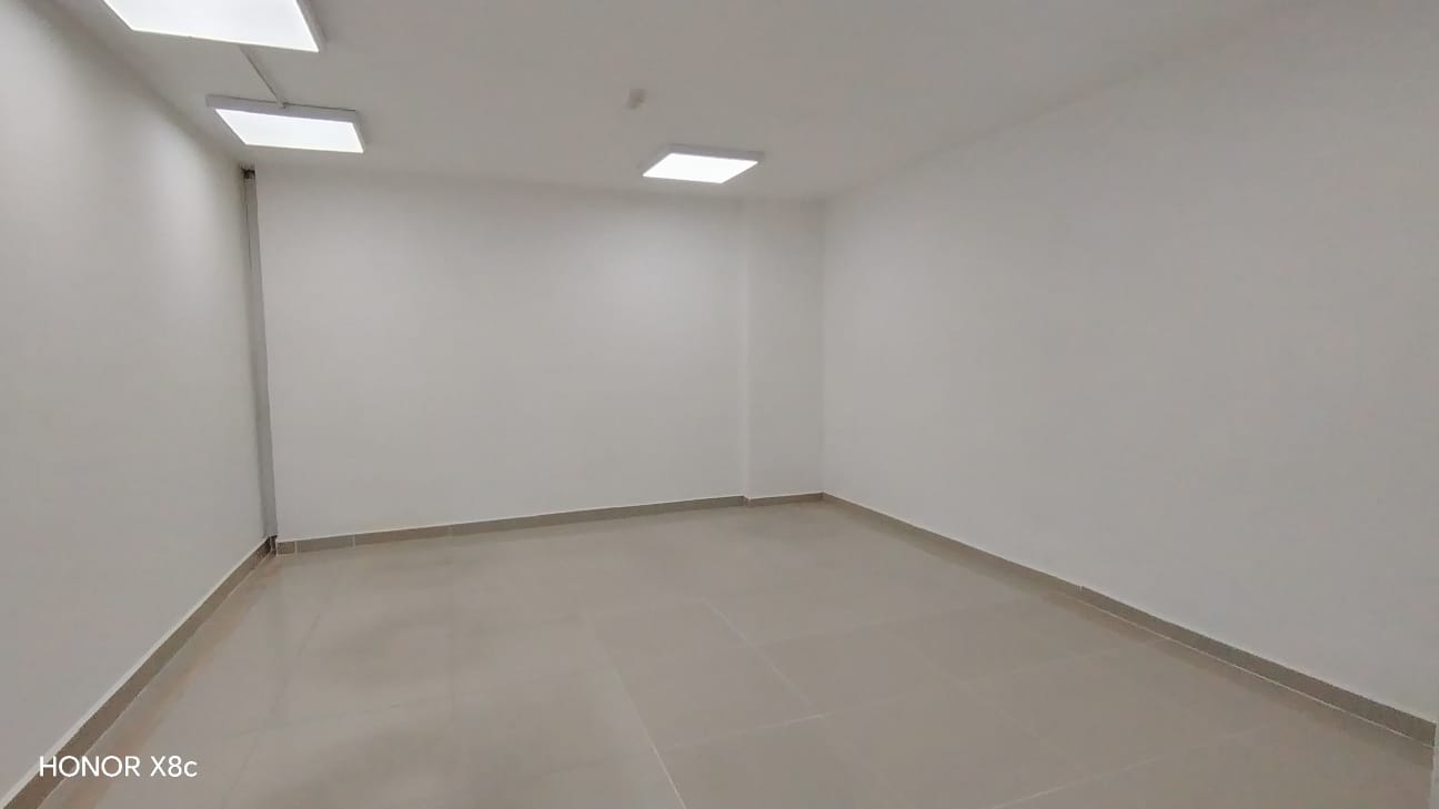 Casa comercial para arriendo en La 80 Estadio