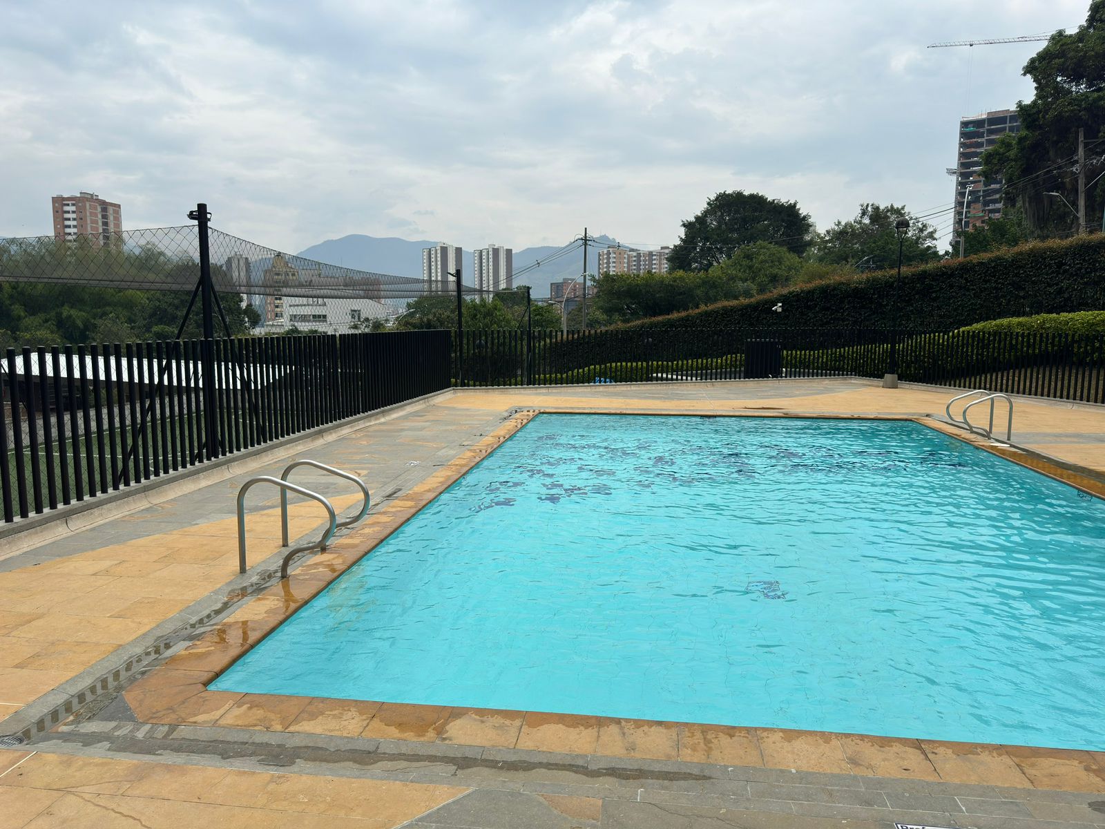 APARTAMENTO  PARA VENTA EN SABANETA ANTIOQUIA, (RENTANDO)