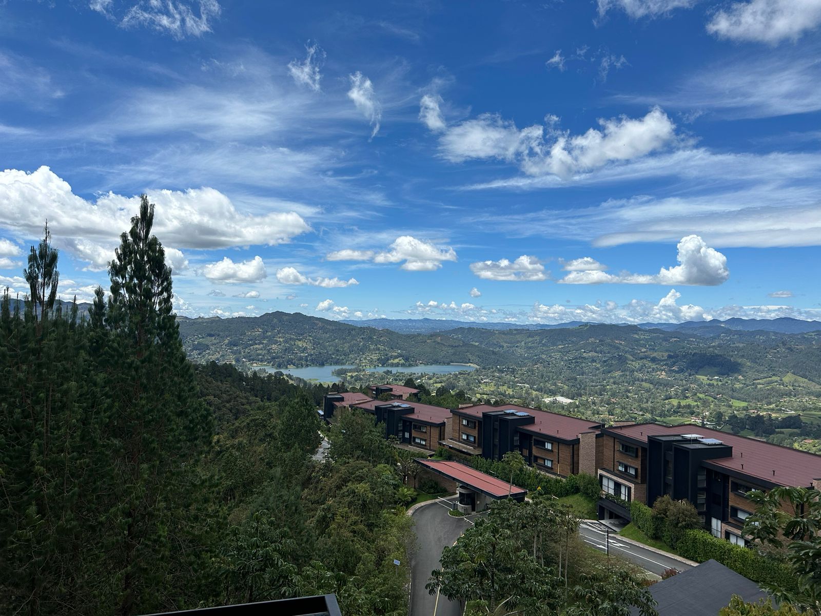 Venta de apartamento en El Retiro Fizebad