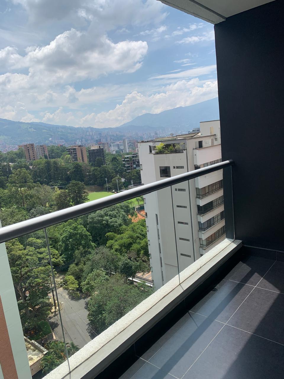 Apartamento en venta Medellín poblado sector los balsos