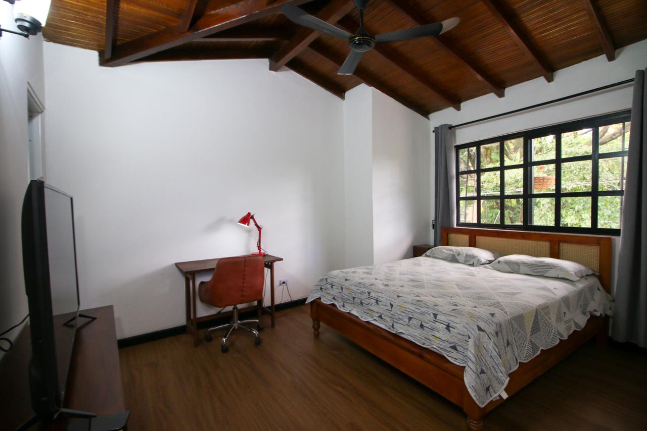 Casa amoblada para arriendo en Belen la palma