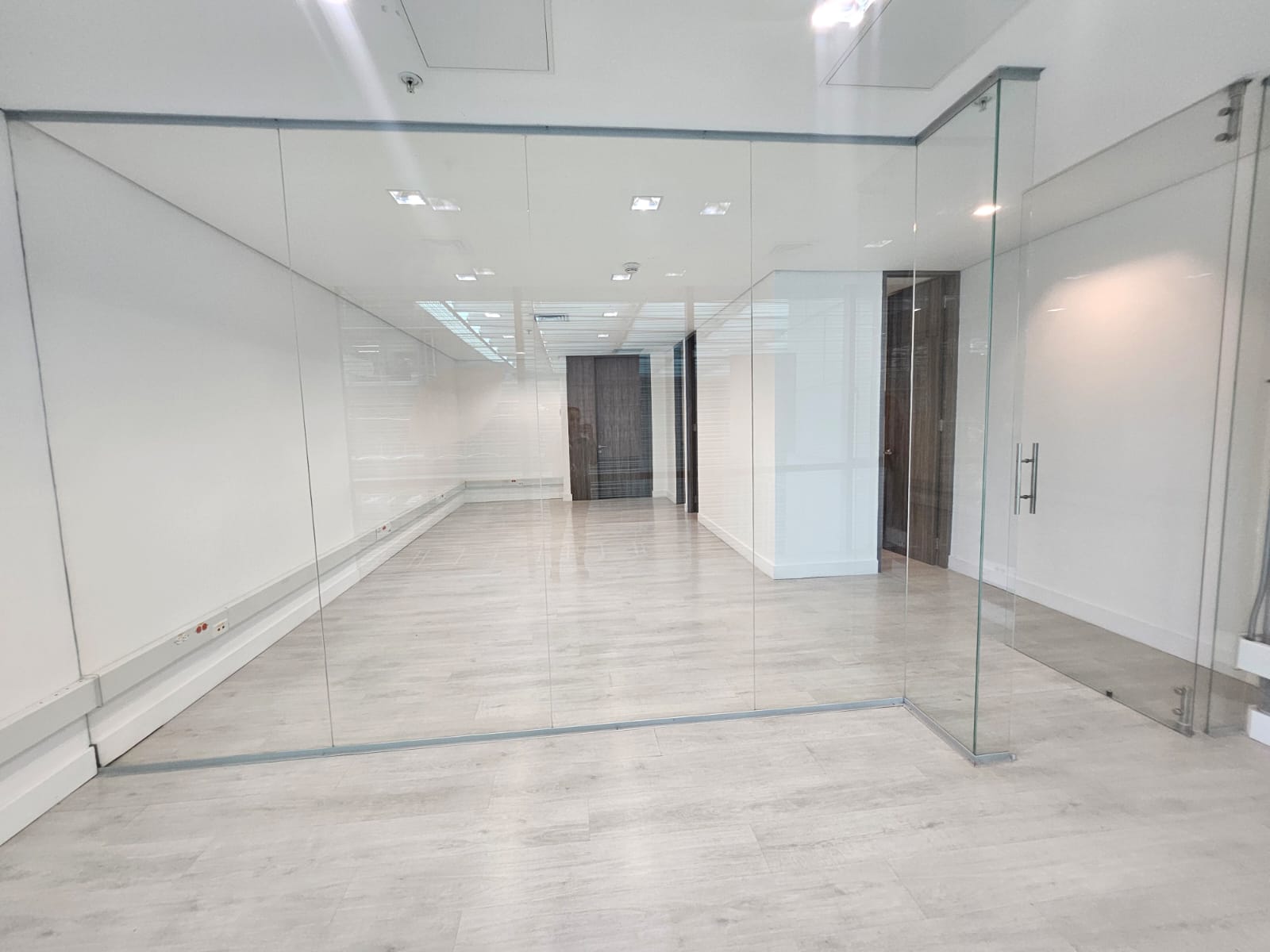 Oficina para arriendo en El Poblado Milla de Oro