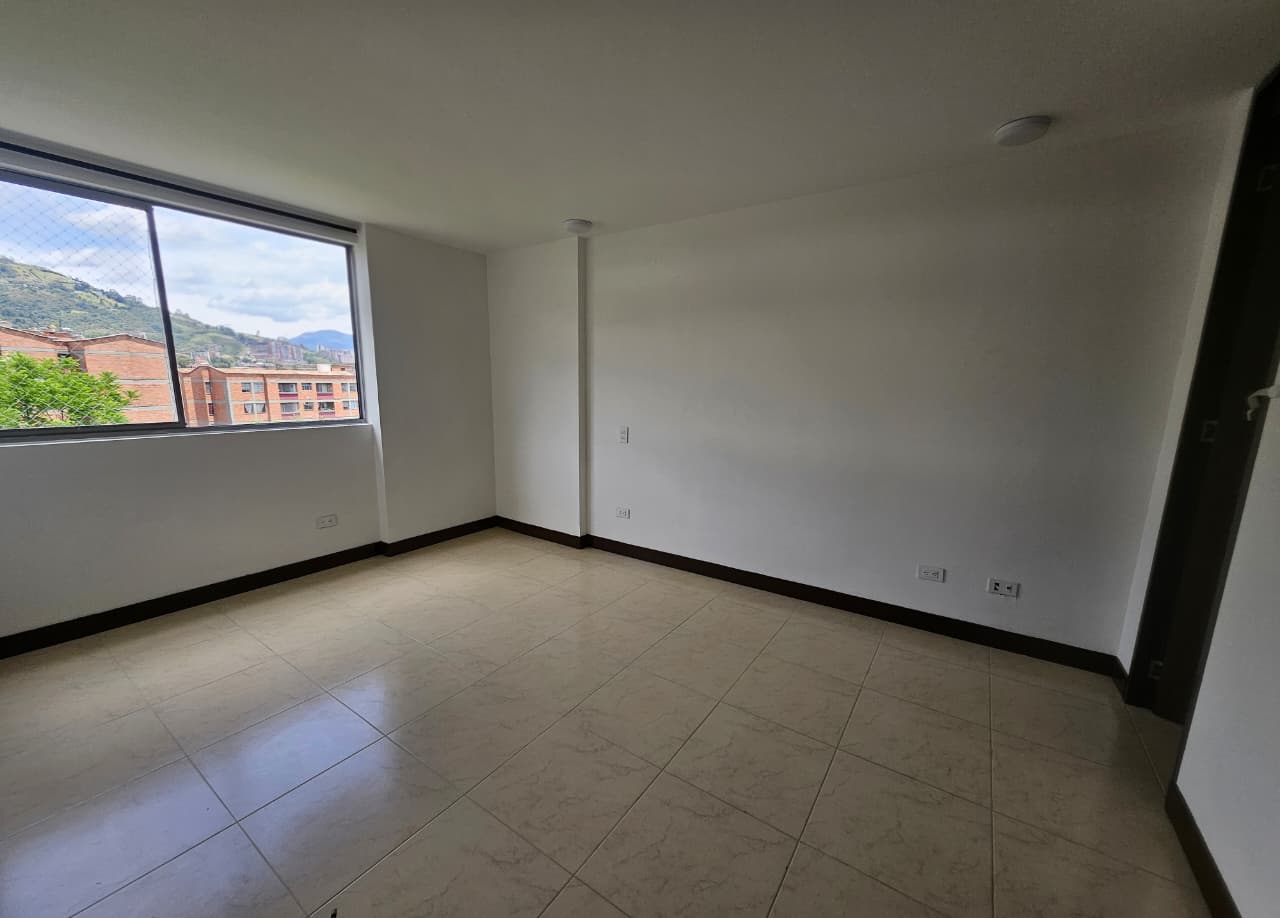 Apartamento en arriendo en la Loma del Escobero Envigado
