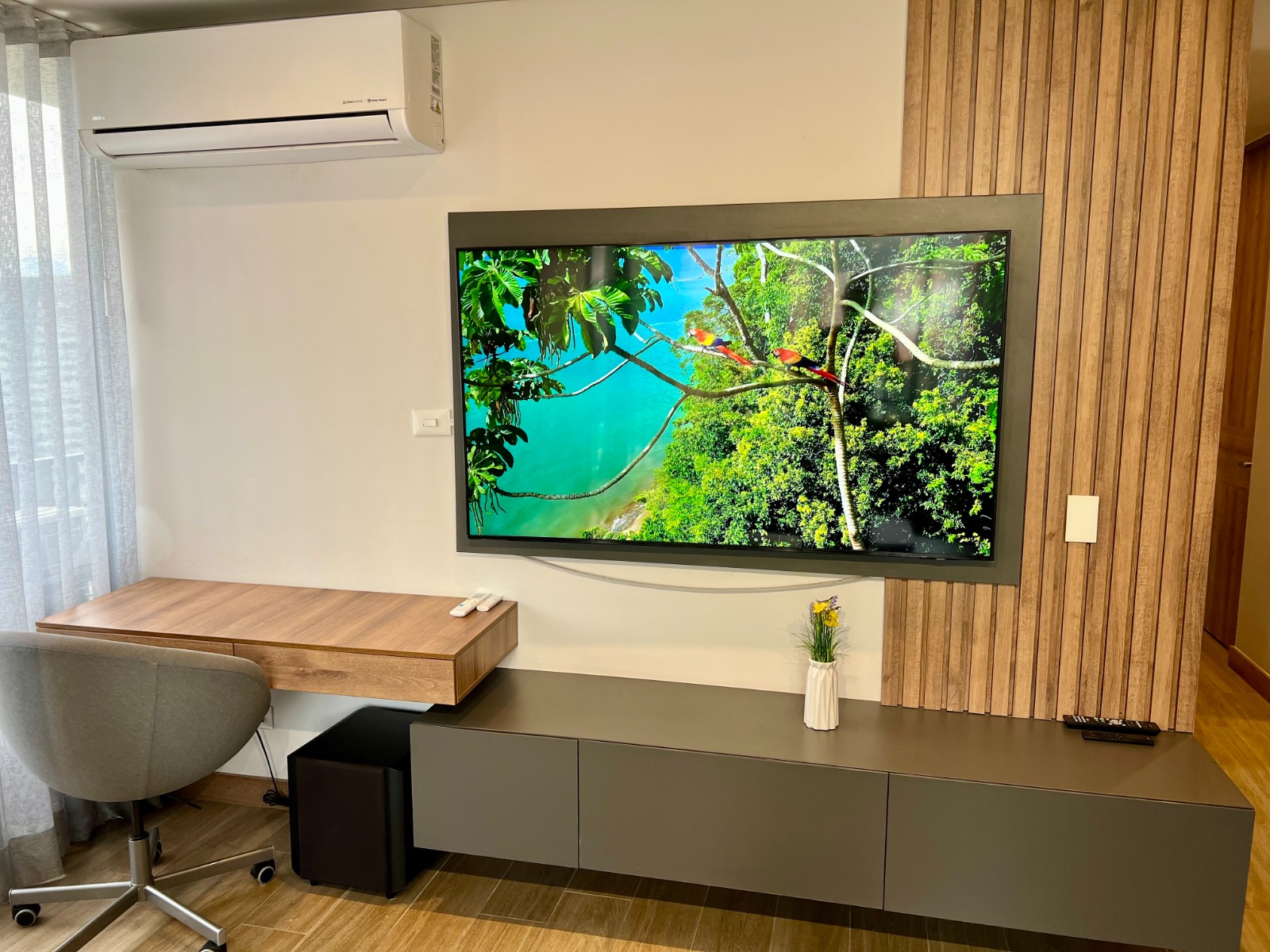Apartamento amoblado para arriendo en Ciudad del Río El Poblado