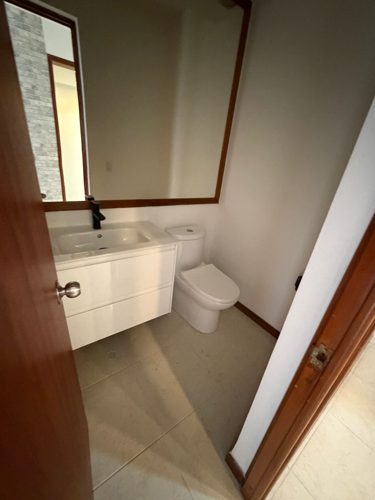 Apartamento para la venta en Envigado la Frontera  Poblado
