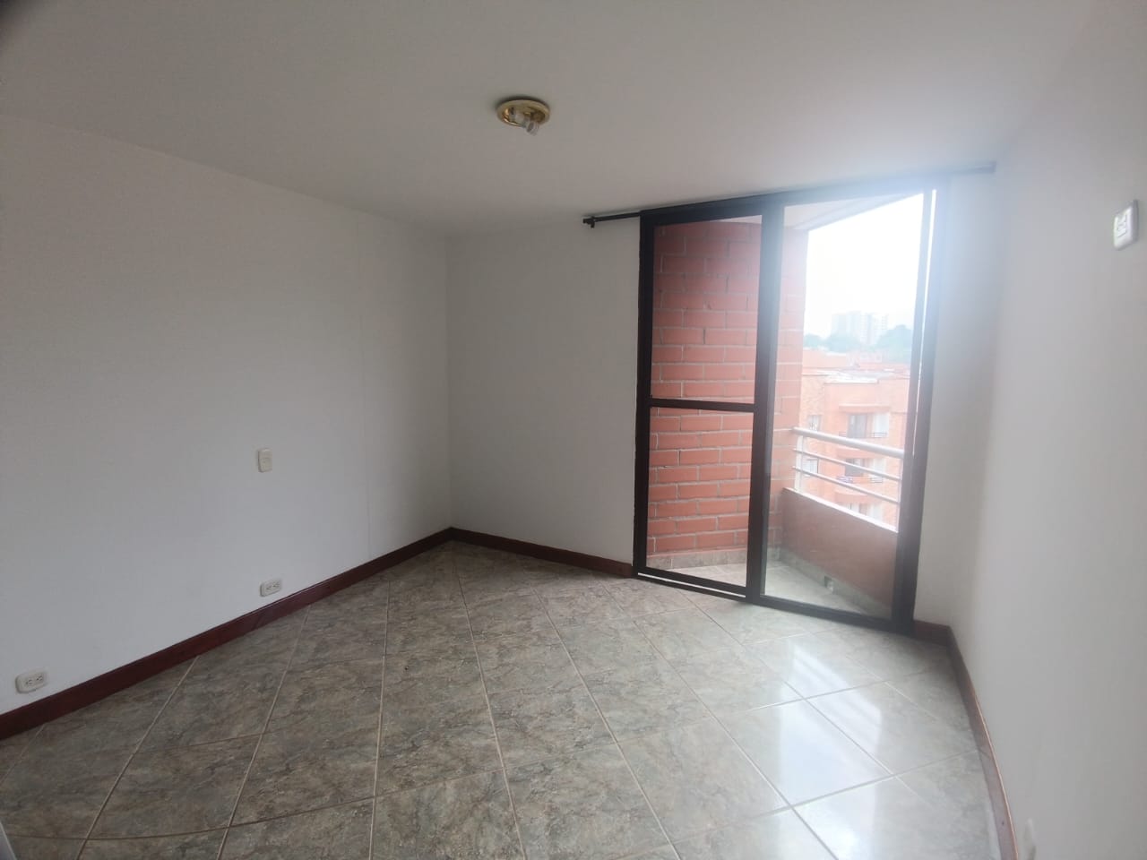 Apartamento dúplex en venta La Paz Envigado – 135 m² con terraza