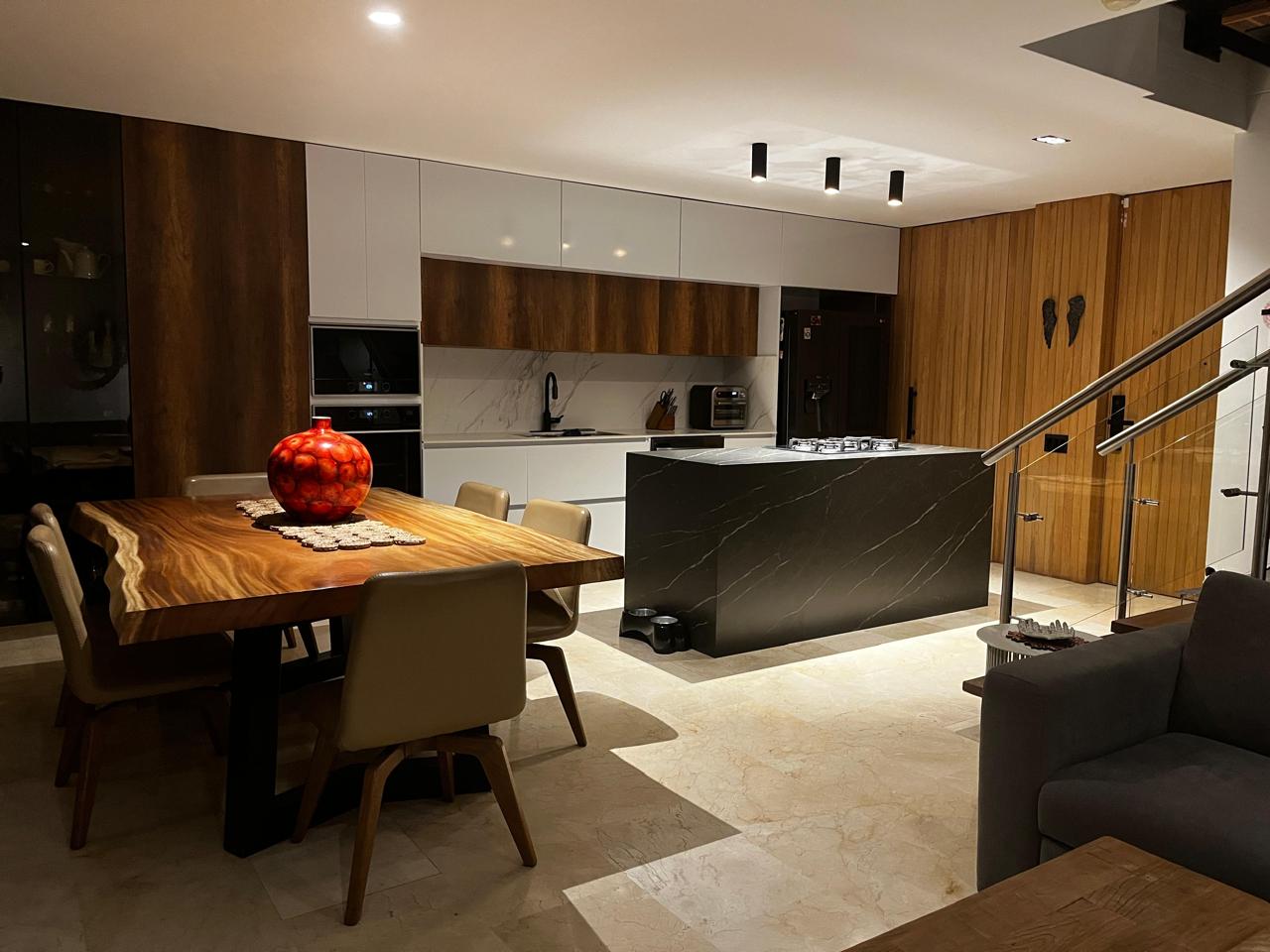 Casa para la venta en Envigado la Calleja