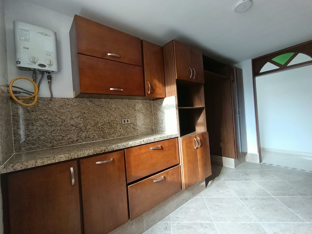 Apartamento en arriendo en Loma de los Bernal Medellín