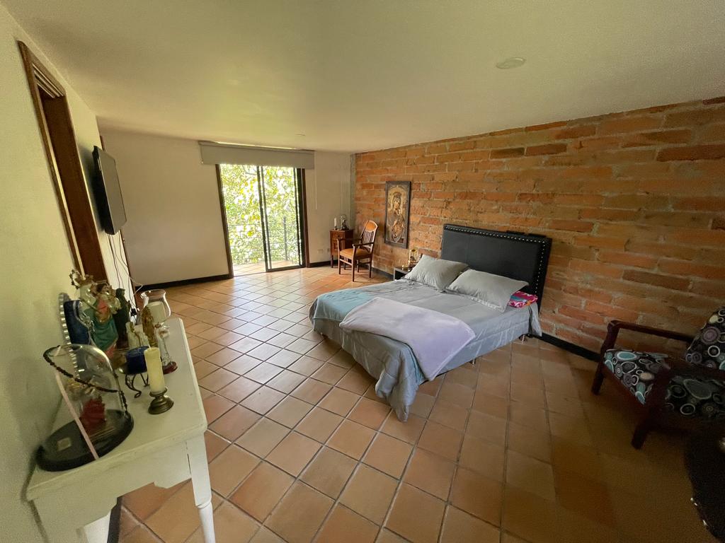 VENTA DE CASA SABANETA ANTIOQUIA.
