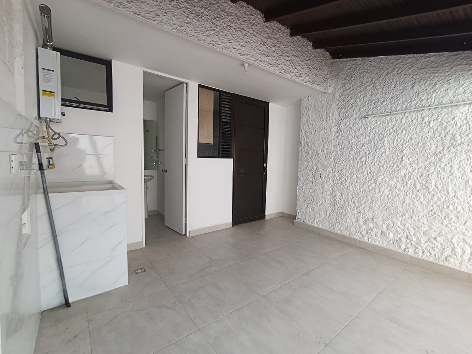 Casa Comercial Para Arriendo Belén La Palma