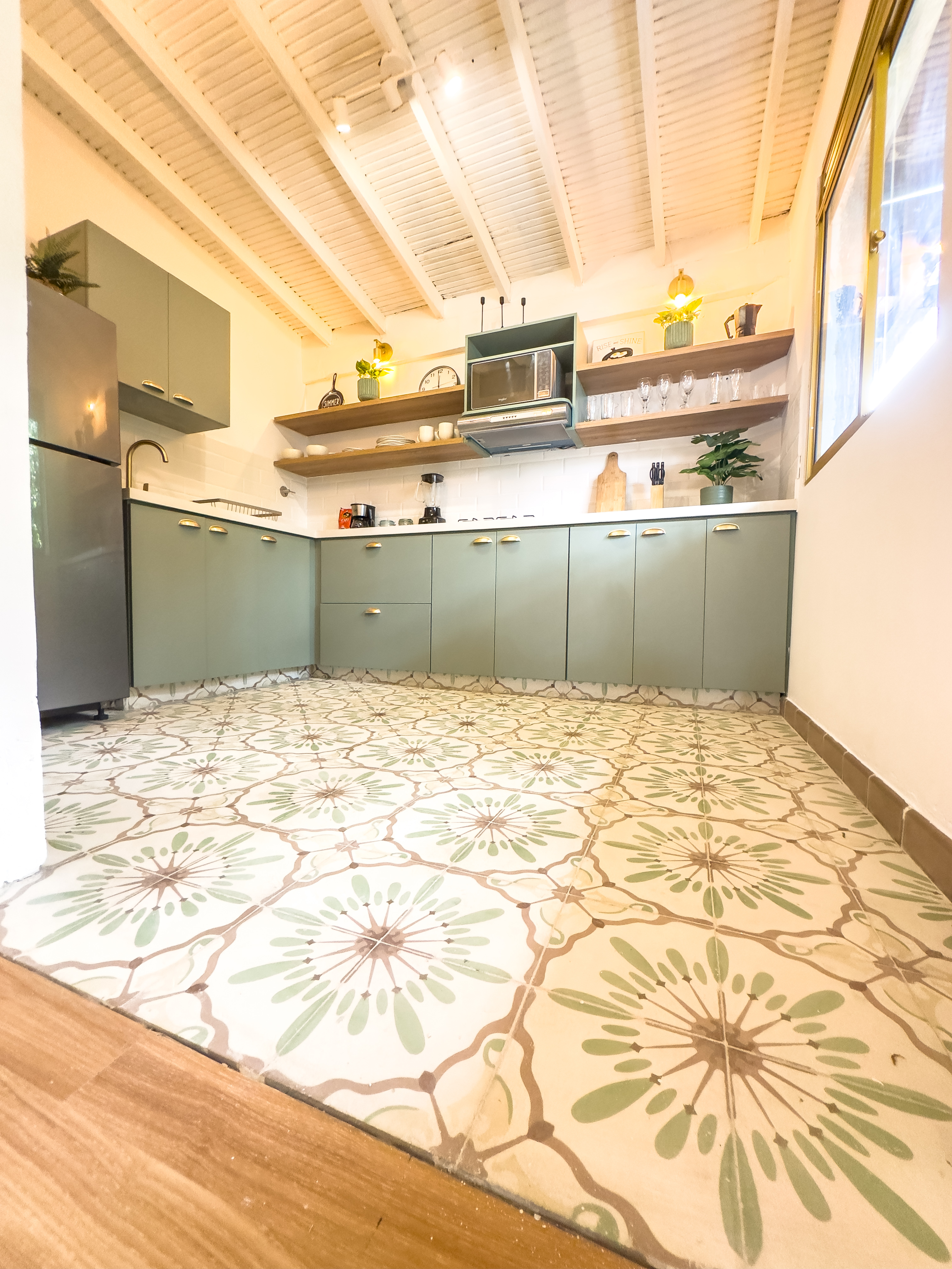 Casa en venta - comercial o residencial en Santa Lucia - Medellin