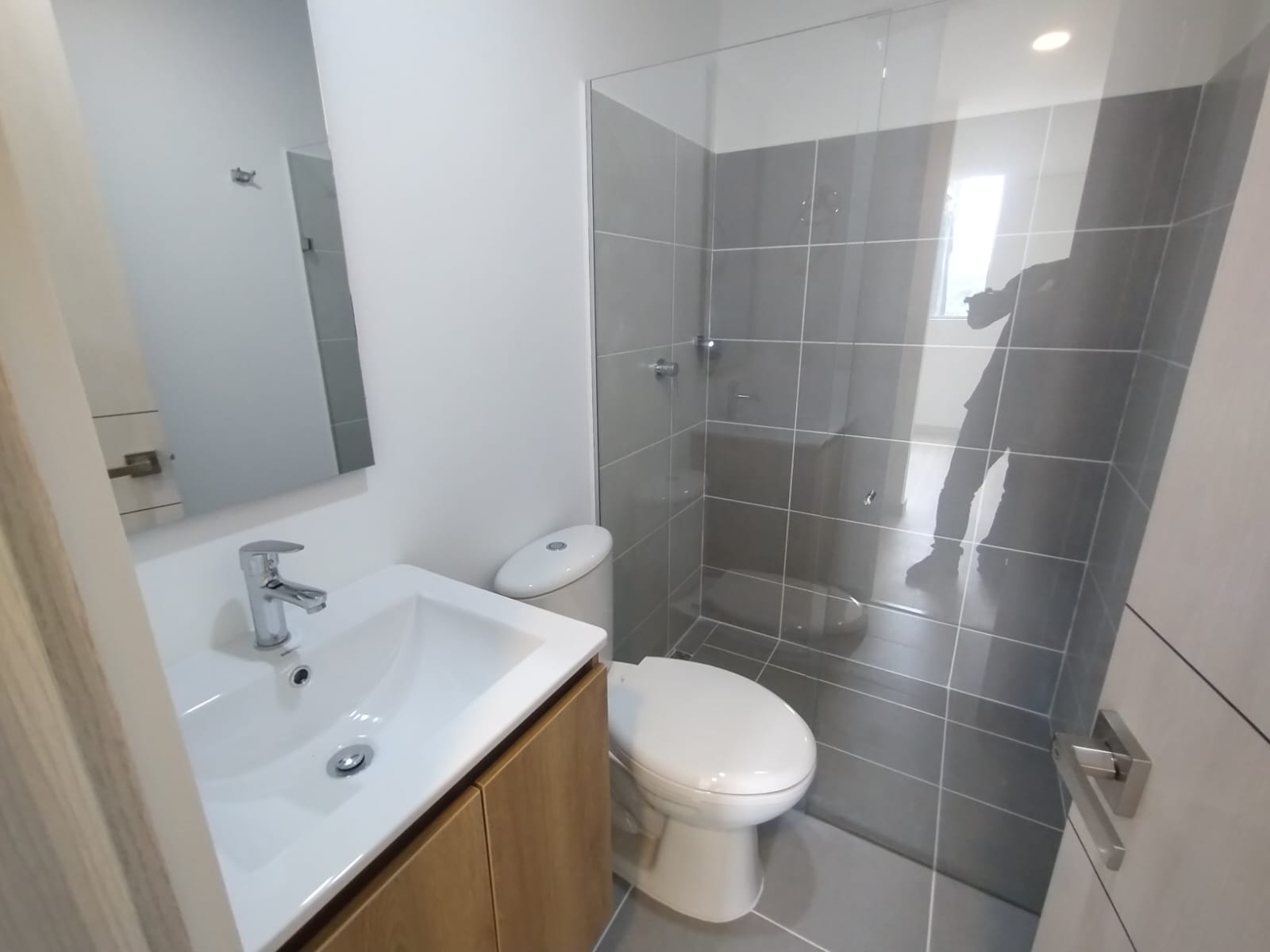 Arriendo apartamento en La Estrella para estrenar