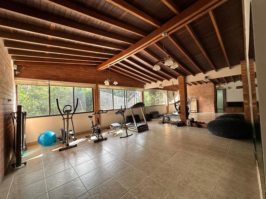 Hermosa casa para la venta en la Cola del Zorro, Medellín.