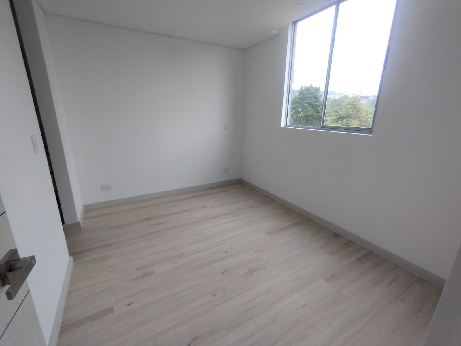 Arriendo apartamento en La Estrella para estrenar
