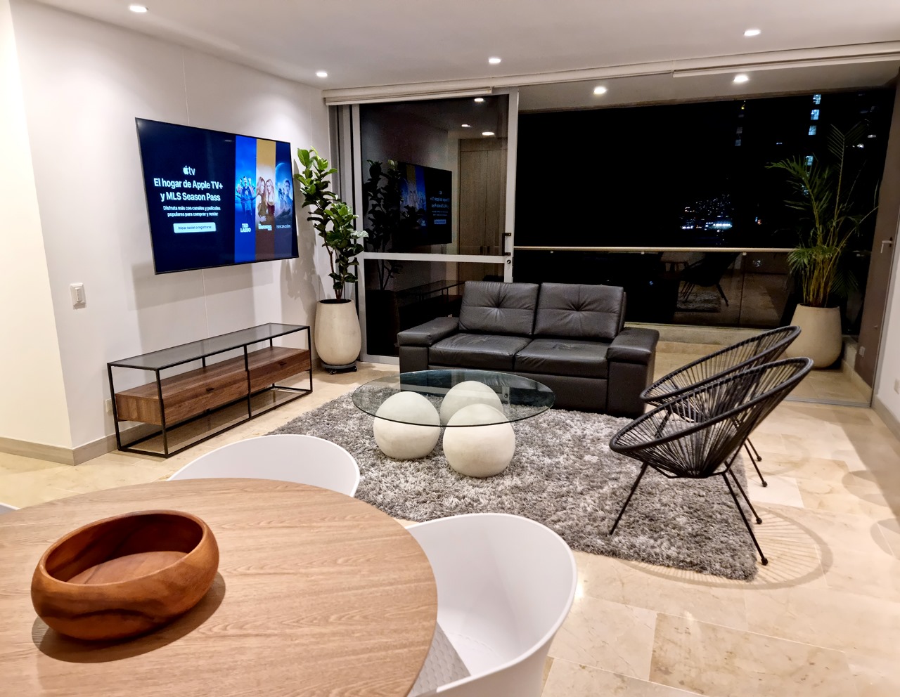 Apartamento amoblado para arriendo sector Lalinde Poblado - Medellín