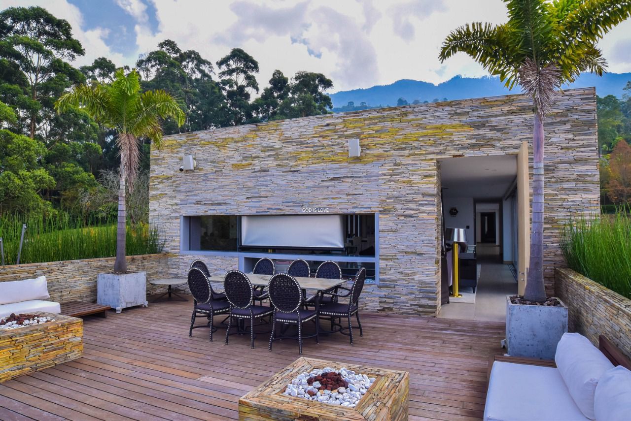 Casa en venta en Envigado Loma del Chocho