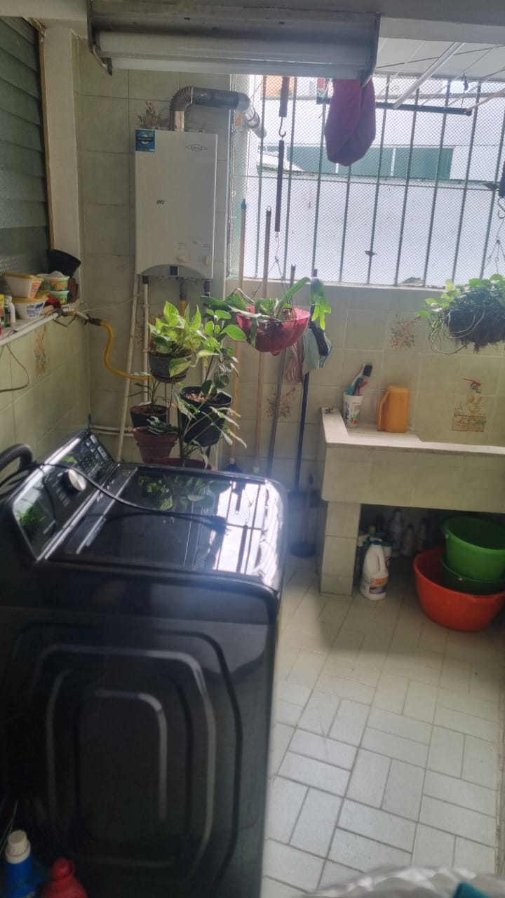 APARTAMENTO EN VENTA LAURELES, MEDELLIN