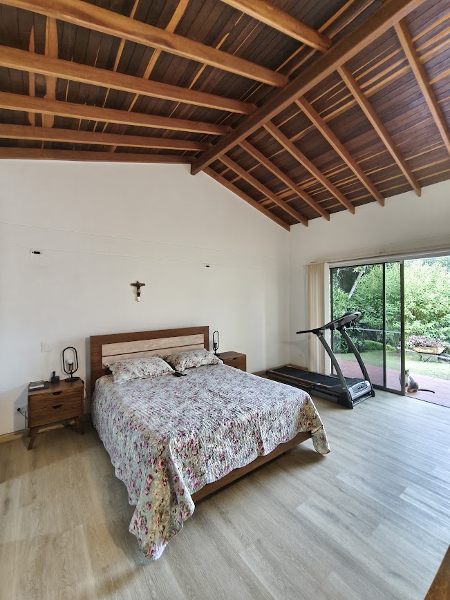 Venta de casa en El Retiro Sector Martin Pescador