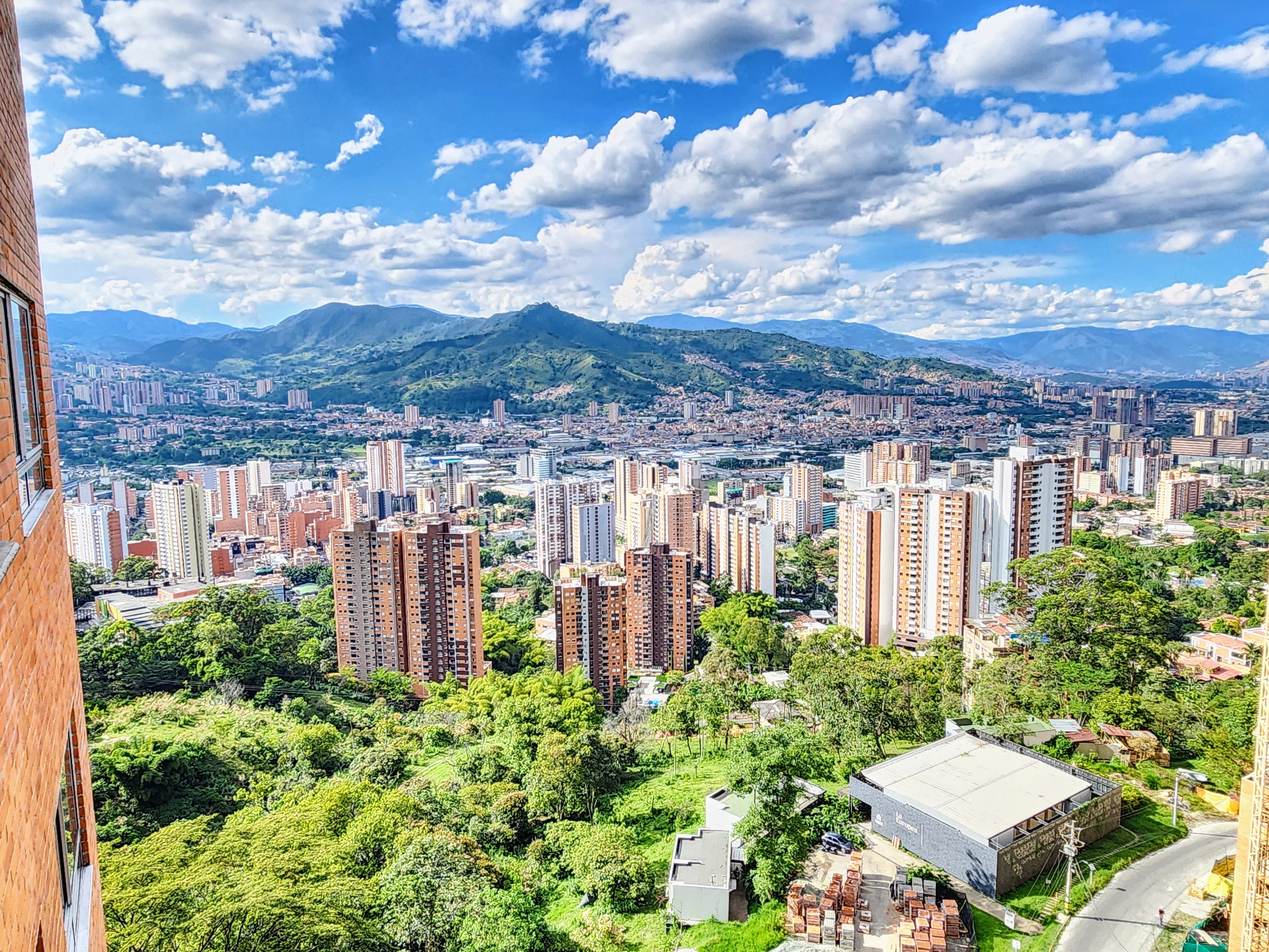 Penthouse en venta las lomitas sabaneta