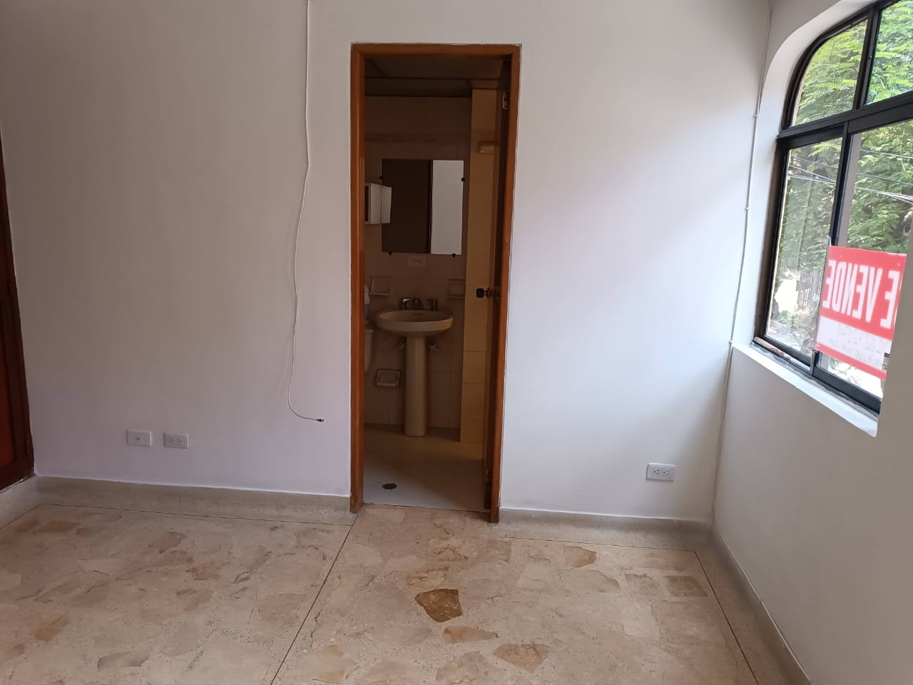 Aparta Estudio para Venta  en el Barrio Simón Bolívar de Medellín.