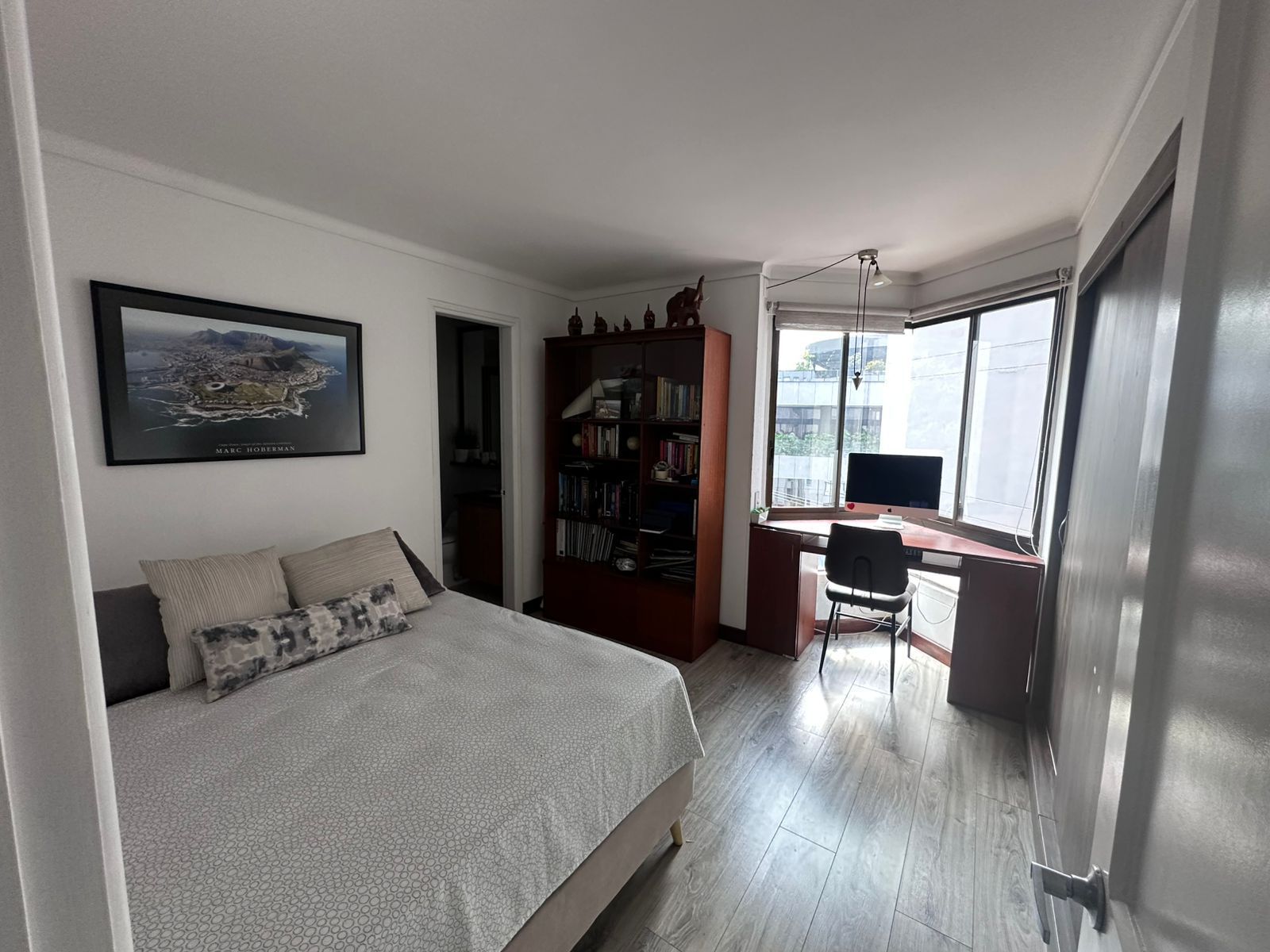 VENDO APARTAMENTO (BAJO DE PRECIO) EL POBLADO MEDELLIN